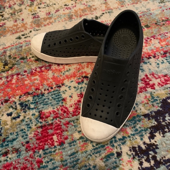 Women’s size 5 Jefferson Native shoes - Picture 1 of 3